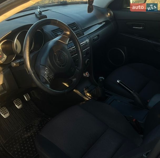 Хэтчбек Mazda 3 2007 в Сарнах