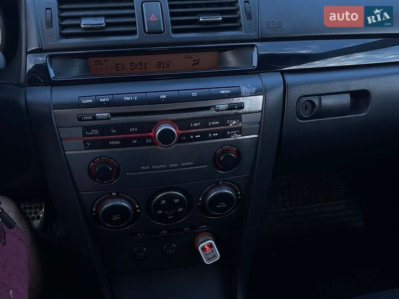 Хэтчбек Mazda 3 2007 в Сарнах