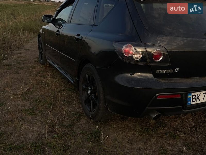 Хэтчбек Mazda 3 2007 в Сарнах