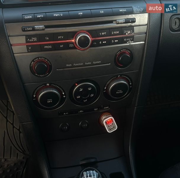 Хэтчбек Mazda 3 2007 в Сарнах