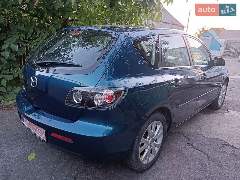 Хетчбек Mazda 3 2007 в Рокитному