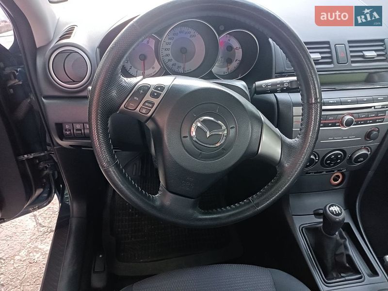 Хетчбек Mazda 3 2007 в Рокитному