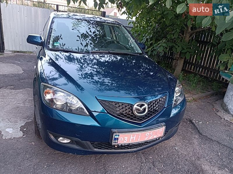 Хетчбек Mazda 3 2007 в Рокитному