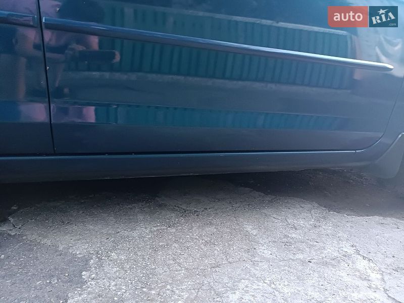 Хетчбек Mazda 3 2007 в Рокитному