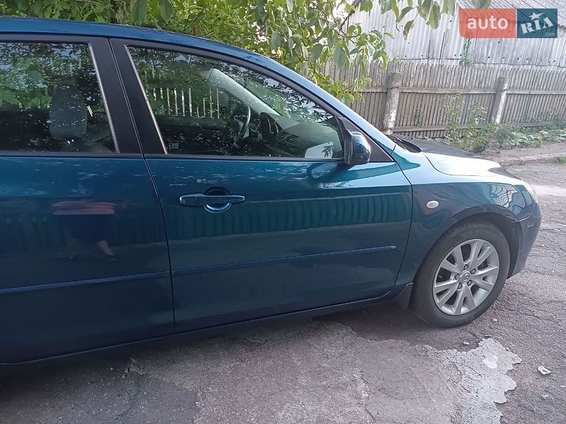 Хетчбек Mazda 3 2007 в Рокитному