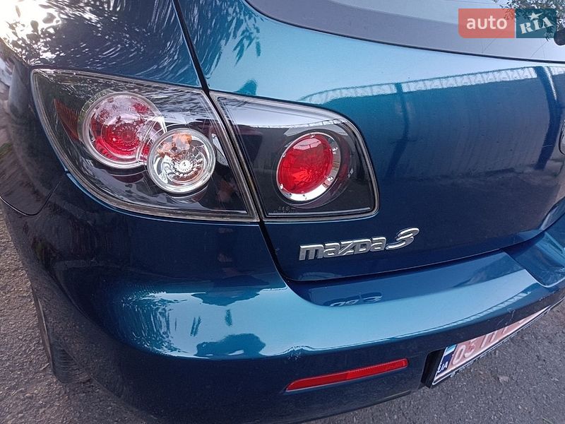 Хетчбек Mazda 3 2007 в Рокитному