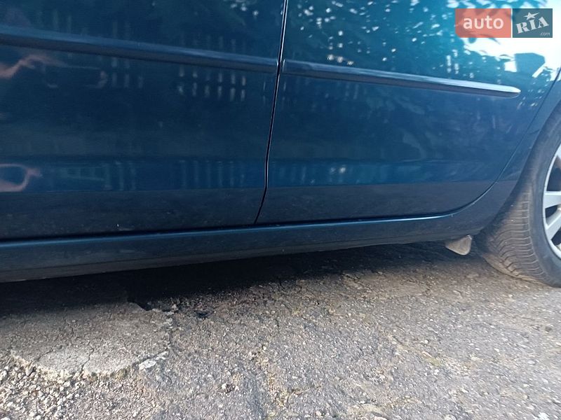 Хетчбек Mazda 3 2007 в Рокитному