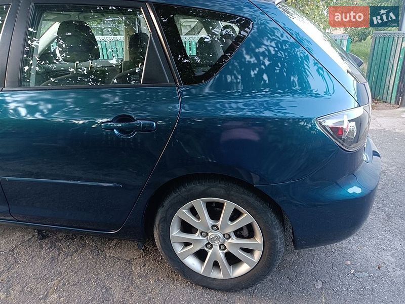 Хетчбек Mazda 3 2007 в Рокитному