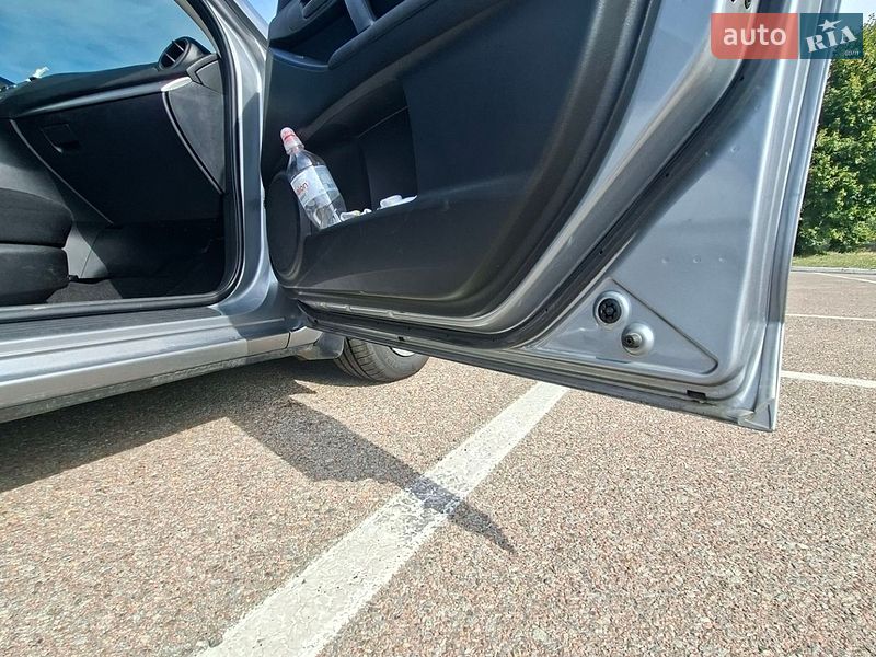 Седан Mazda 3 2012 в Житомирі