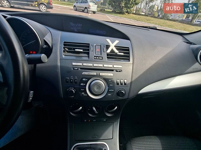 Седан Mazda 3 2012 в Житомирі