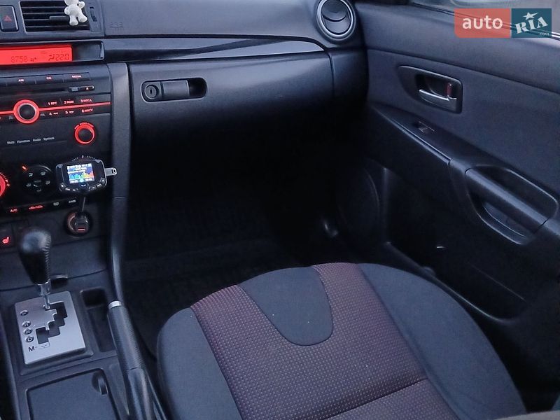 Хетчбек Mazda 3 2005 в Ємільчиному