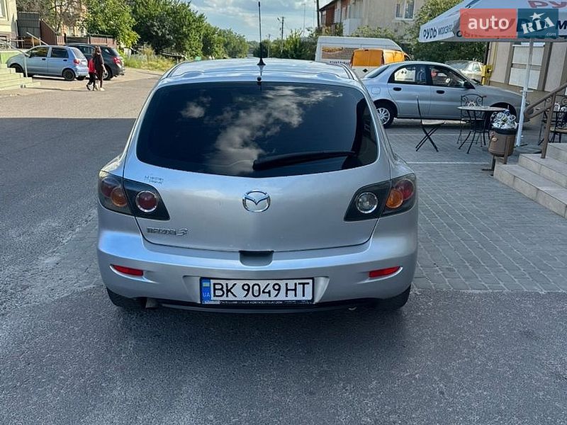 Хетчбек Mazda 3 2006 в Дубровиці