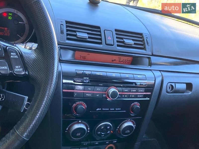 Хэтчбек Mazda 3 2008 в Тернополе