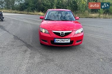 Седан Mazda 3 2007 в Коростене
