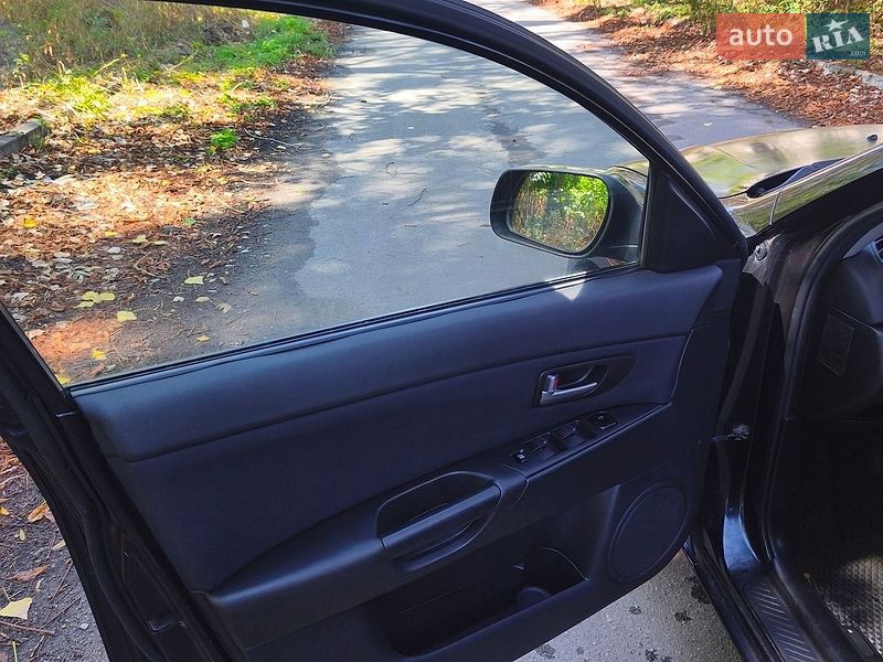 Седан Mazda 3 2005 в Черкассах
