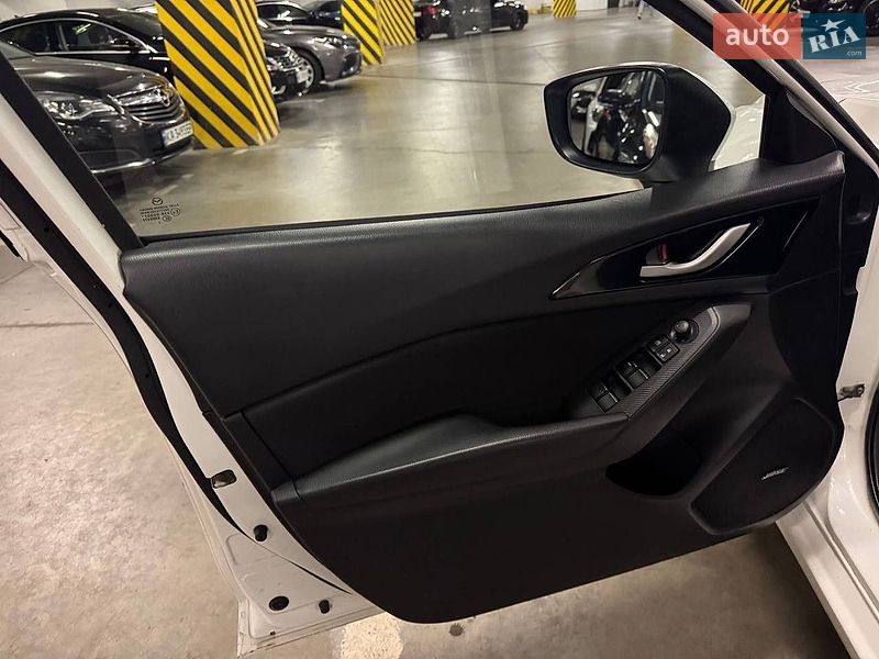 Седан Mazda 3 2013 в Києві