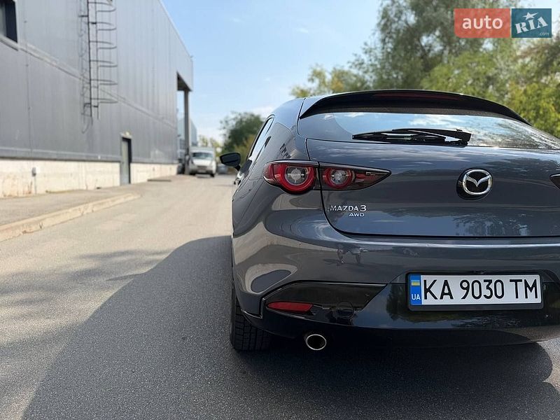 Хэтчбек Mazda 3 2024 в Киеве