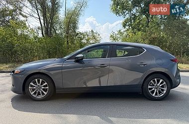 Хэтчбек Mazda 3 2024 в Киеве