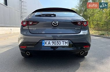Хэтчбек Mazda 3 2024 в Киеве