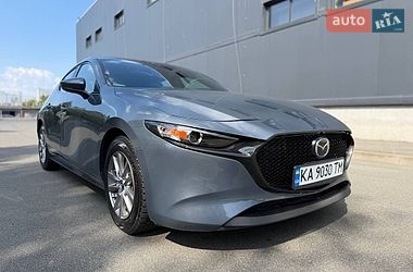 Хэтчбек Mazda 3 2024 в Киеве