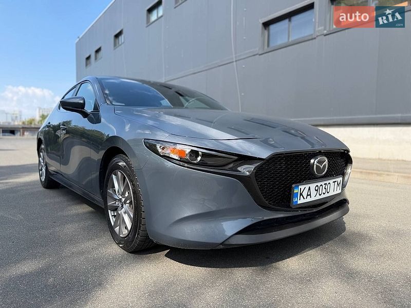 Хэтчбек Mazda 3 2024 в Киеве