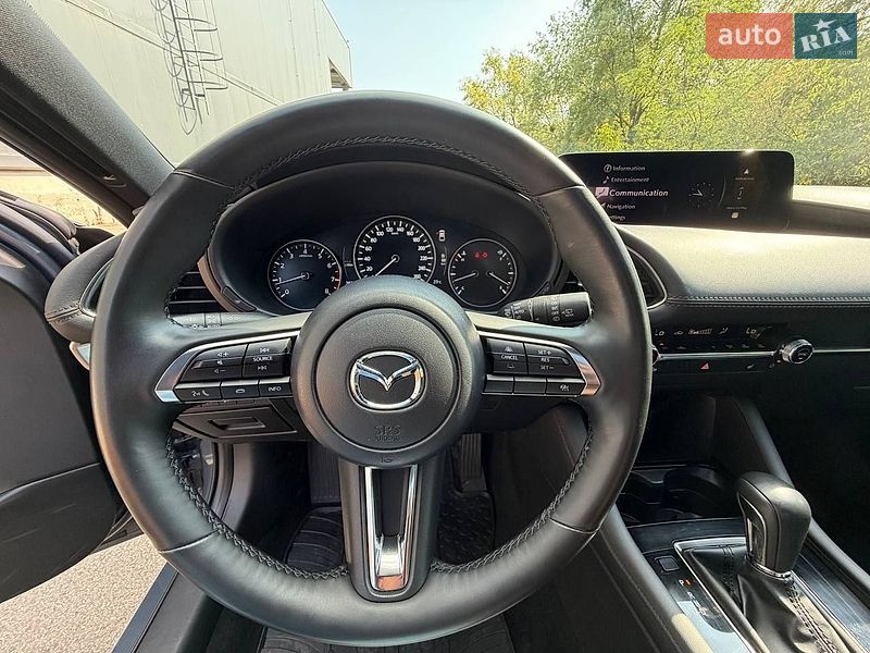 Хэтчбек Mazda 3 2024 в Киеве
