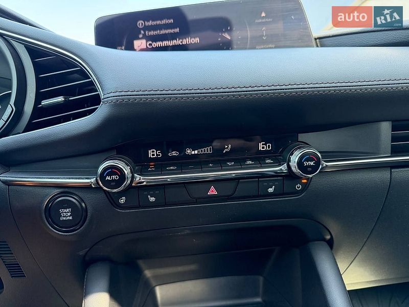 Хэтчбек Mazda 3 2024 в Киеве