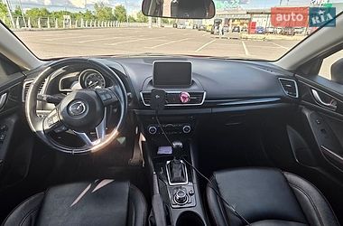 Седан Mazda 3 2014 в Киеве