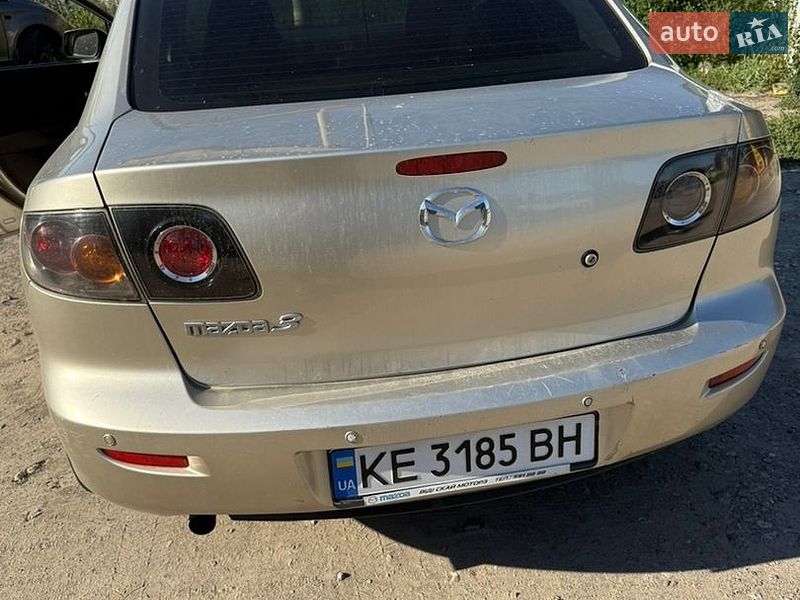 Седан Mazda 3 2006 в Дніпрі