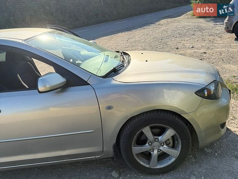 Седан Mazda 3 2006 в Дніпрі