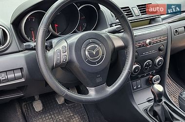 Седан Mazda 3 2004 в Конотопі