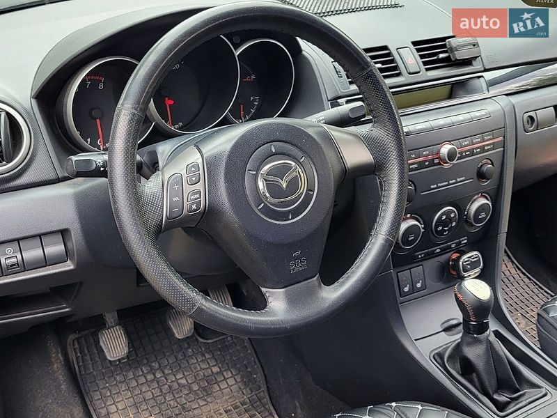 Седан Mazda 3 2004 в Конотопі