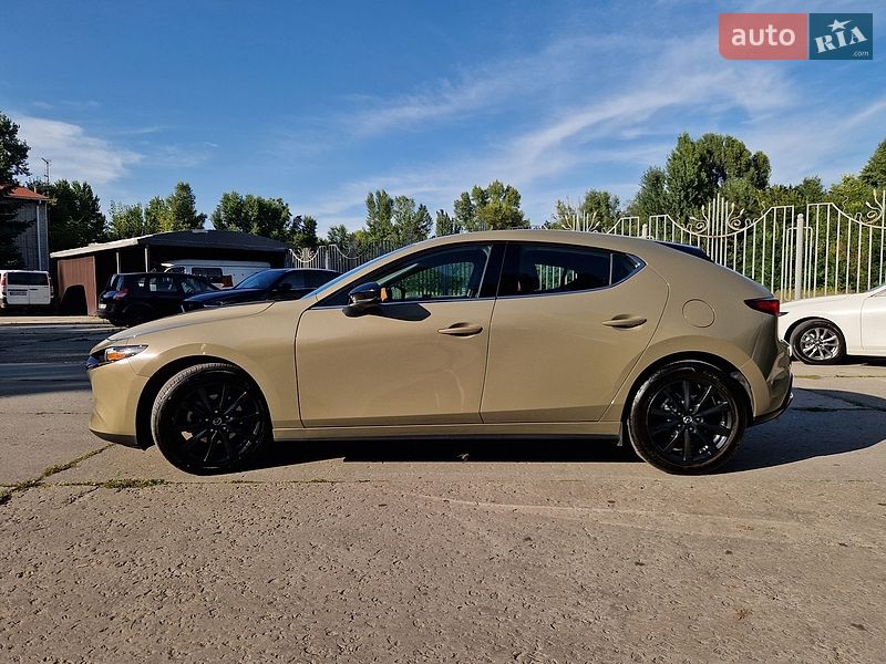 Хэтчбек Mazda 3 2023 в Днепре