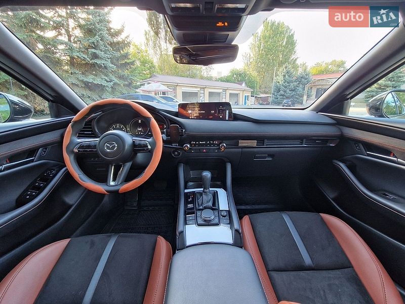 Хэтчбек Mazda 3 2023 в Днепре
