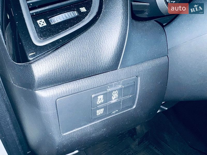 Седан Mazda 3 2013 в Киеве фото 23 Седан Mazda 3 2013 в Киеве