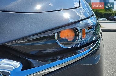 Седан Mazda 3 2023 в Киеве