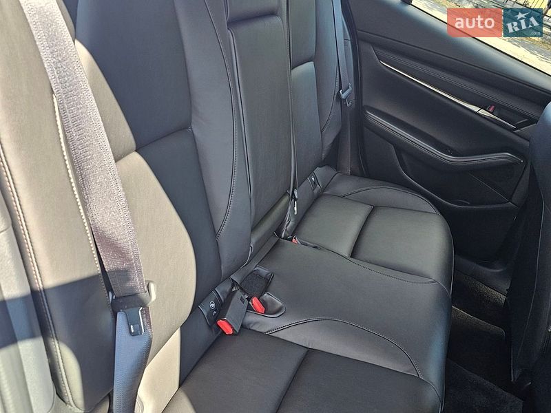 Седан Mazda 3 2023 в Киеве