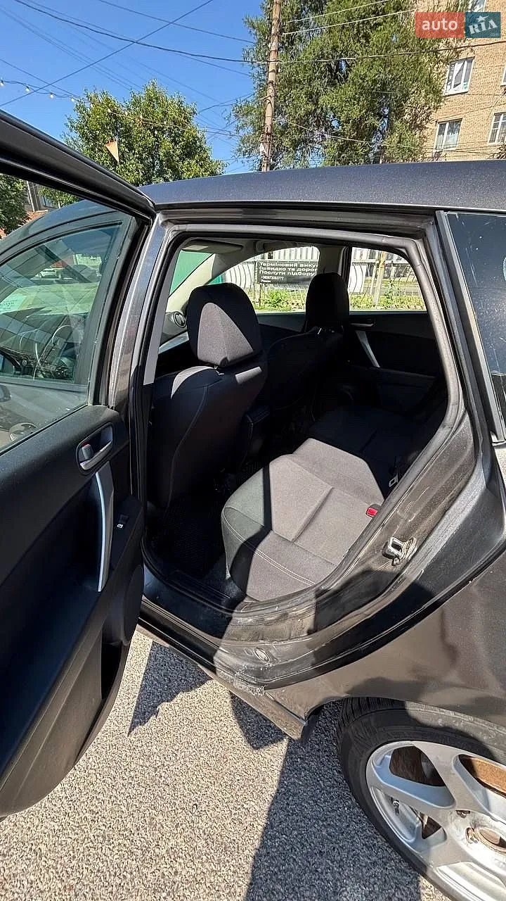 2010 Mazda 3 - мініатюра 10