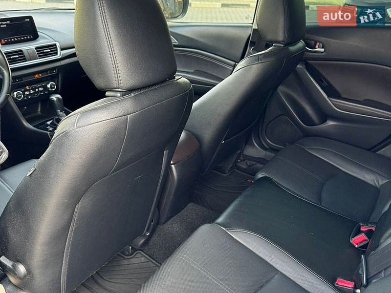 Седан Mazda 3 2017 в Чернівцях фото 40 Седан Mazda 3 2017 в Чернівцях