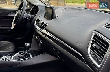 Седан Mazda 3 2017 в Чернівцях фото 44 Седан Mazda 3 2017 в Чернівцях