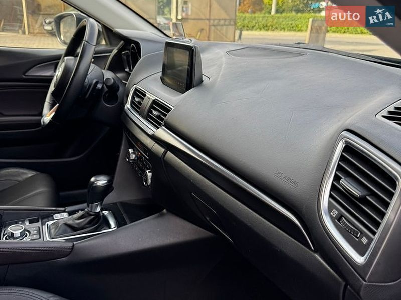 Седан Mazda 3 2017 в Чернівцях фото 44 Седан Mazda 3 2017 в Чернівцях