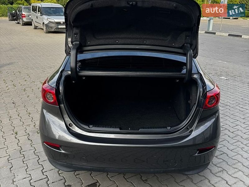 Седан Mazda 3 2017 в Чернівцях фото 52 Седан Mazda 3 2017 в Чернівцях