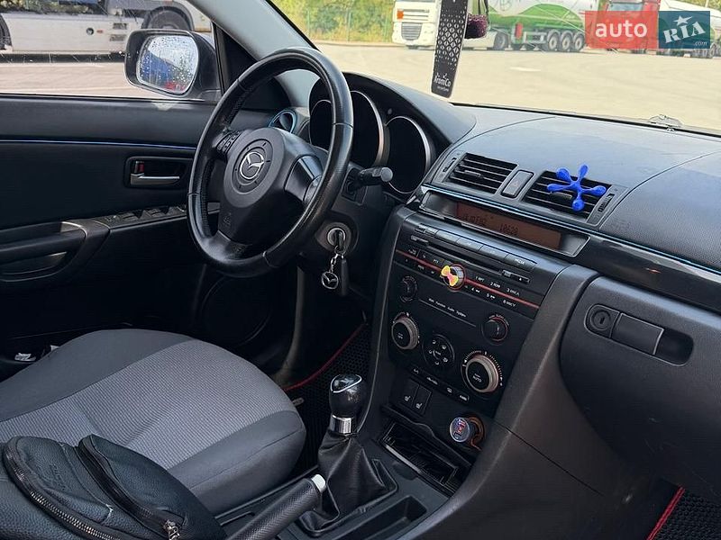 Седан Mazda 3 2005 в Кам'янець-Подільському