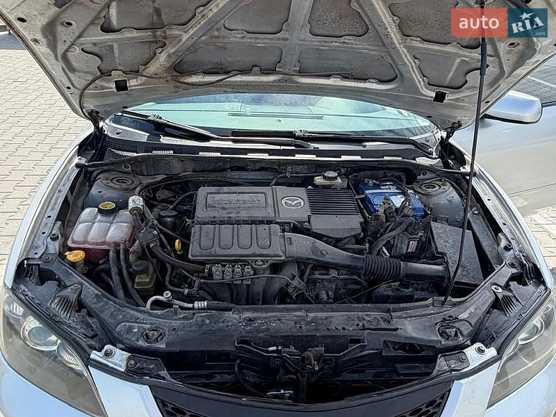 Седан Mazda 3 2005 в Кам'янець-Подільському