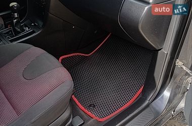 Хетчбек Mazda 3 2004 в Львові фото 9 Хетчбек Mazda 3 2004 в Львові