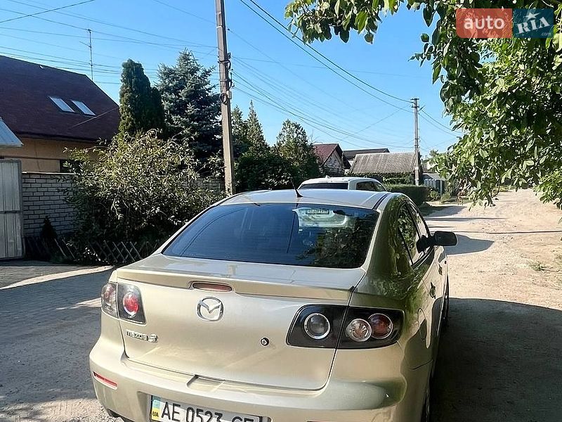Седан Mazda 3 2008 в Днепре