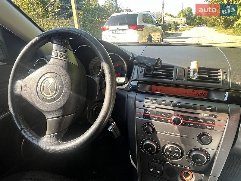 Седан Mazda 3 2008 в Днепре