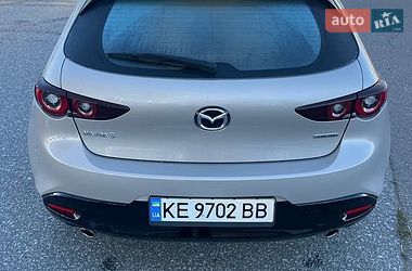 Хэтчбек Mazda 3 2024 в Киеве