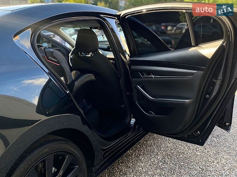 Седан Mazda 3 2023 в Виннице