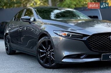 Седан Mazda 3 2020 в Киеве